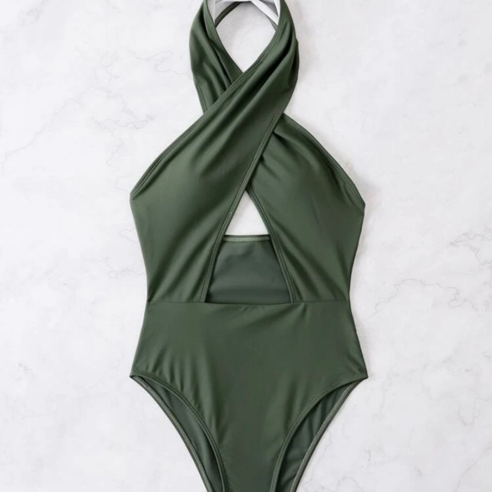 (SOLD) Green Criss-Cross Monkini Swimsuit 💚
